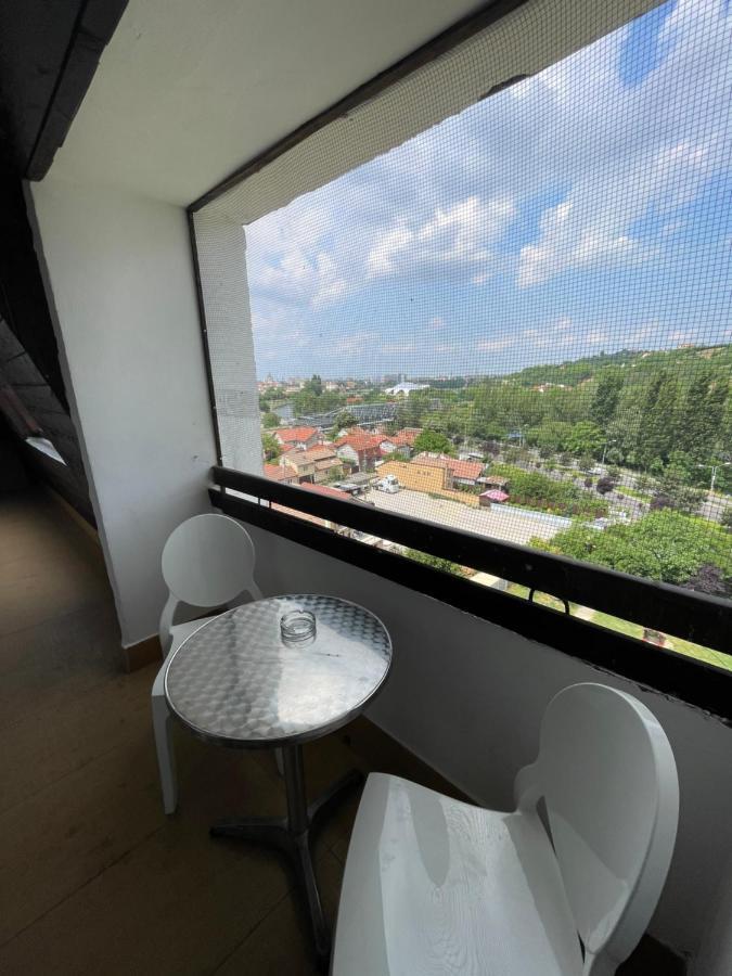 Lovely 3 Bedrooms Apartament Oradea Zewnętrze zdjęcie